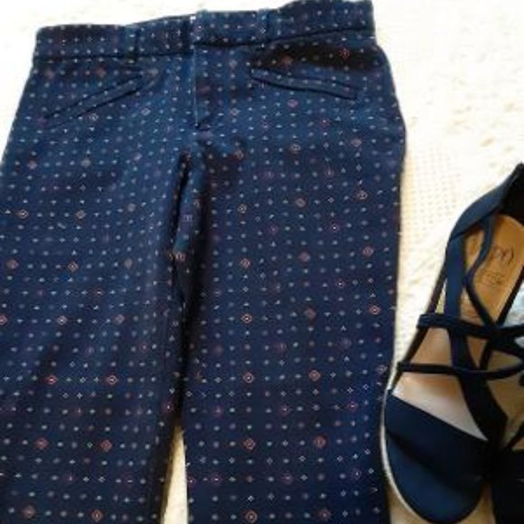 Gap Fashion Capri - Navy, red and white accents - Picture 4 of 8